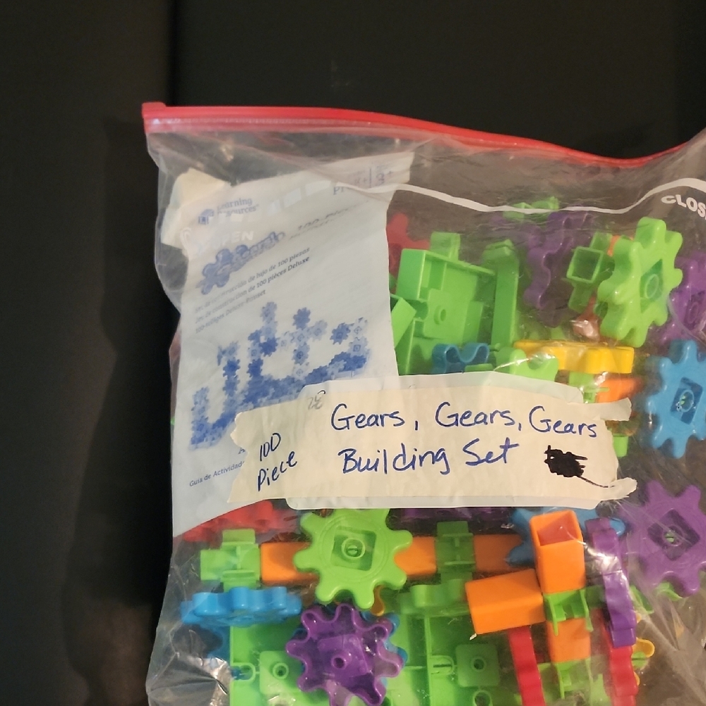 Gears! Gears! Gears! Vibrant Gear Building Set for Kids 100 Pieces